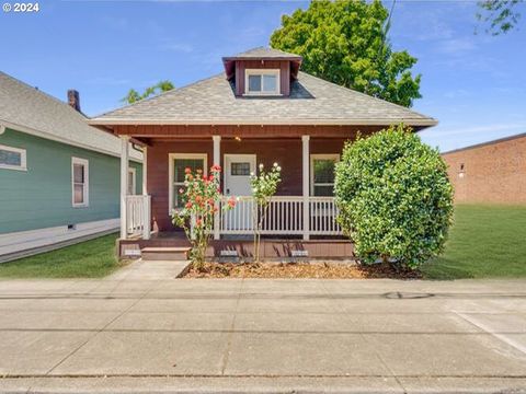 A home in Oregon City