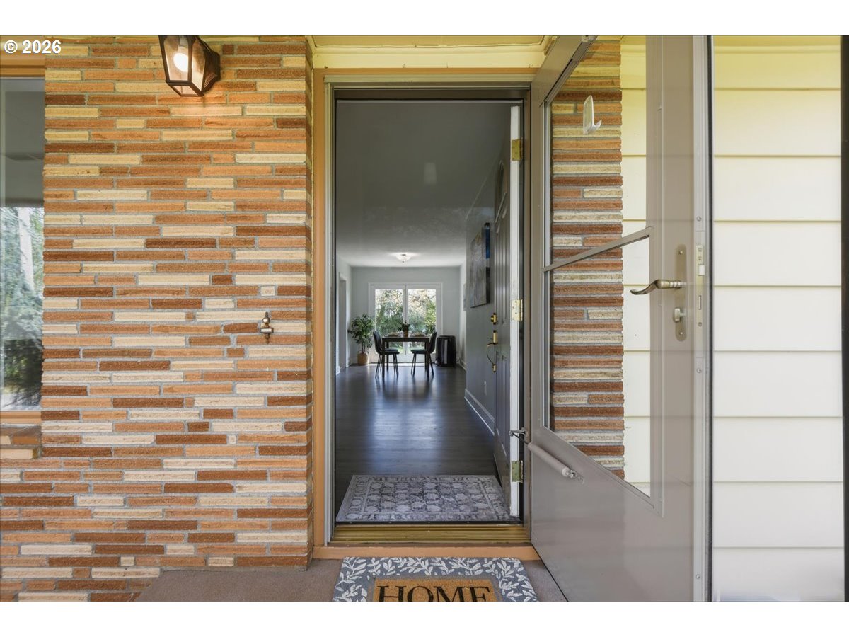 6901 NW CANYON CREST LOOP