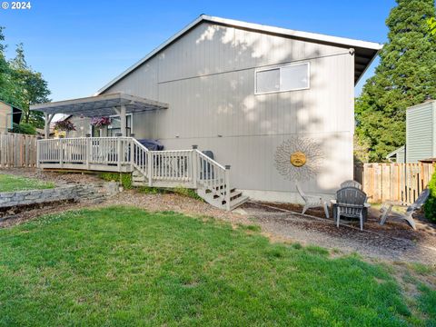 A home in Milwaukie