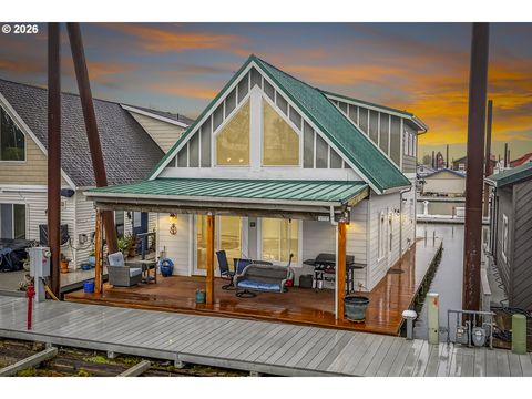 19609 NE Marine DR A5 Portland OR 97230