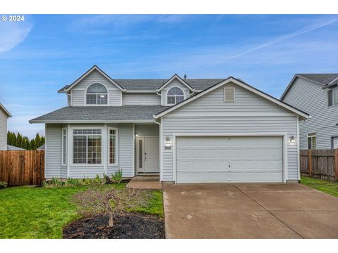 A home in Woodburn