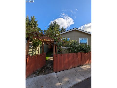 9700 SW TUALATIN RD 5 Tualatin OR 97062