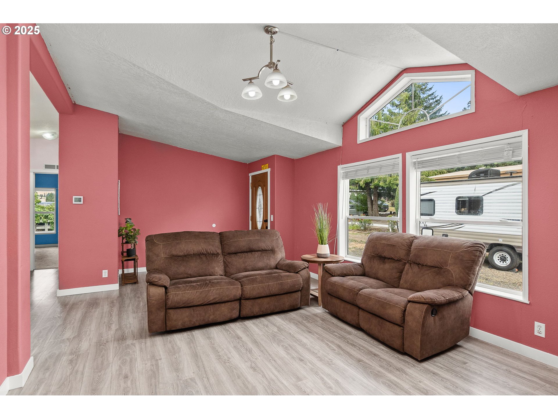 9228 SW LINE DR