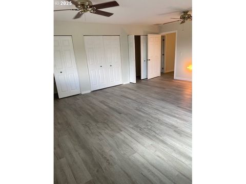 Tiny photo for 82277 Davisson Rd, Creswell, OR 97426 (MLS # 712211087)