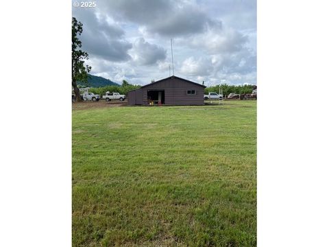 Tiny photo for 82277 Davisson Rd, Creswell, OR 97426 (MLS # 712211087)