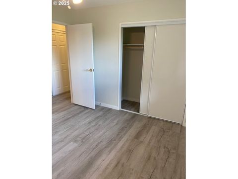 Tiny photo for 82277 Davisson Rd, Creswell, OR 97426 (MLS # 712211087)