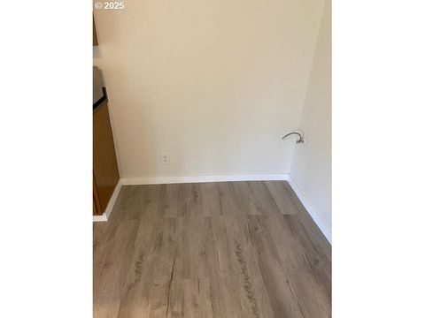 Tiny photo for 82277 Davisson Rd, Creswell, OR 97426 (MLS # 712211087)