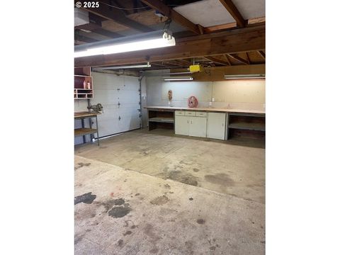Tiny photo for 82277 Davisson Rd, Creswell, OR 97426 (MLS # 712211087)