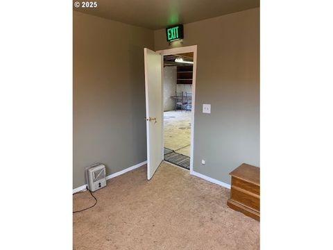 Tiny photo for 82277 Davisson Rd, Creswell, OR 97426 (MLS # 712211087)