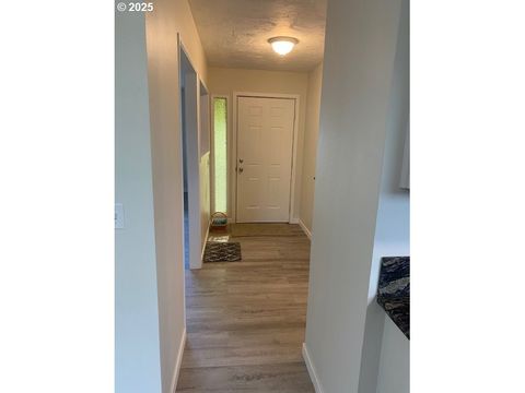 Tiny photo for 82277 Davisson Rd, Creswell, OR 97426 (MLS # 712211087)