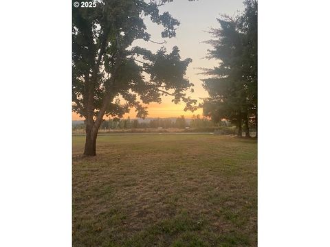 Tiny photo for 82277 Davisson Rd, Creswell, OR 97426 (MLS # 712211087)