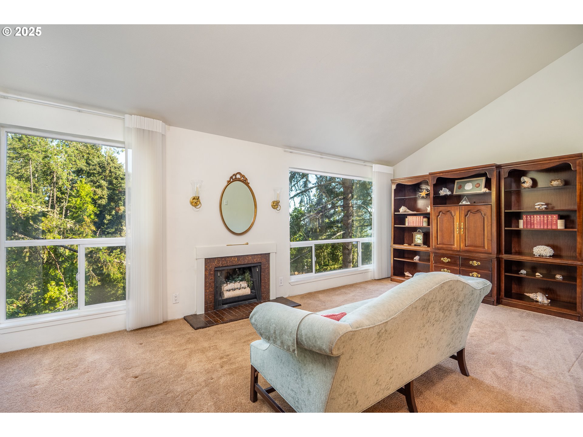 409 STONEWOOD DR