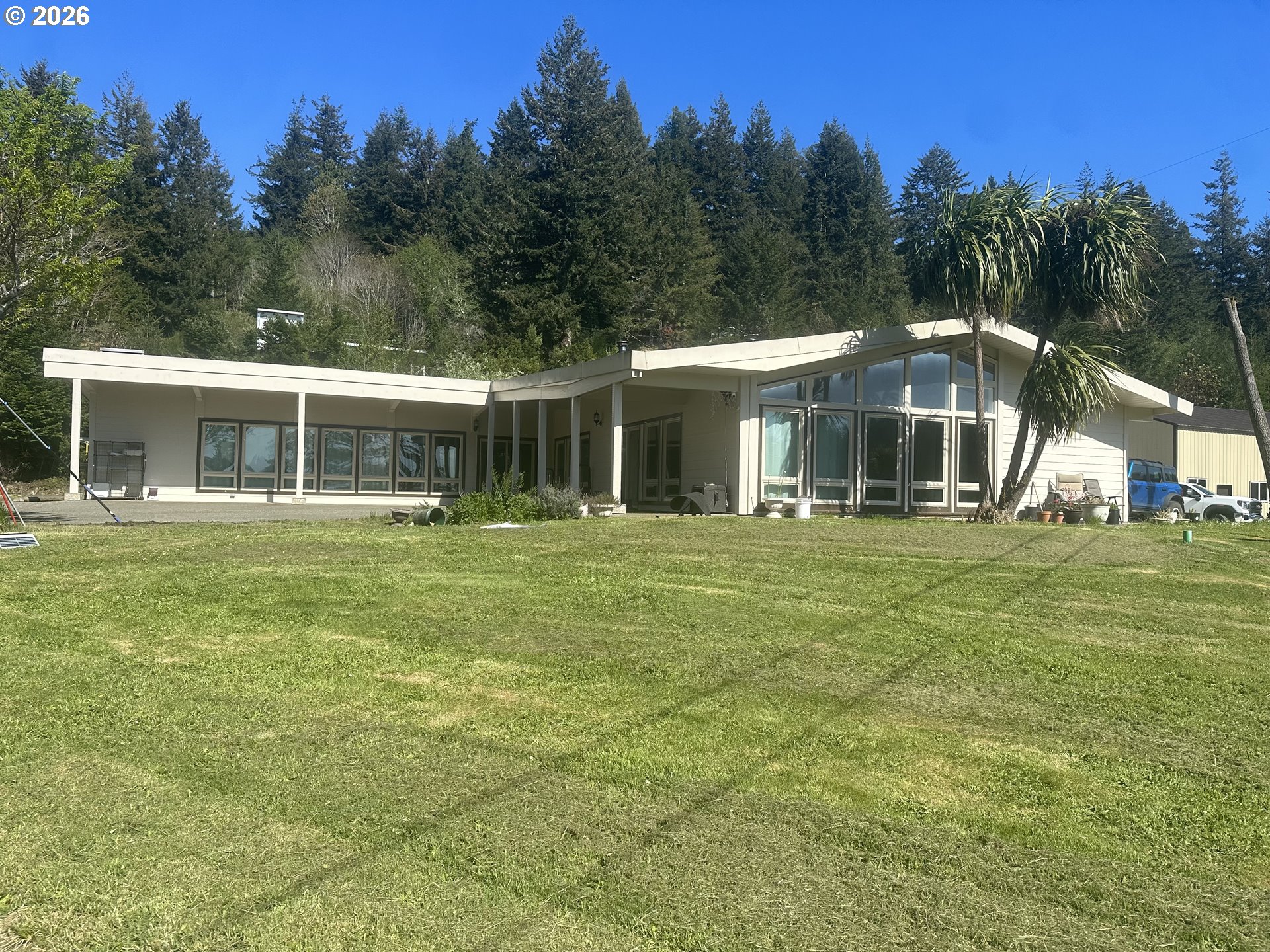 94475 Golf Course LN