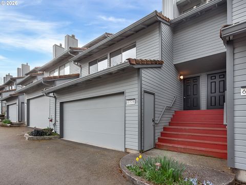 6228 MERIDIAN CIR 7 West Linn OR 97068