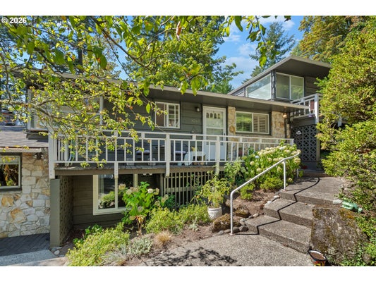 8265 SW CANYON LN, PORTLAND, OR 97225 - Image daa724d8f69bcc62b0c7b4eb90eaf7dc/3280852832