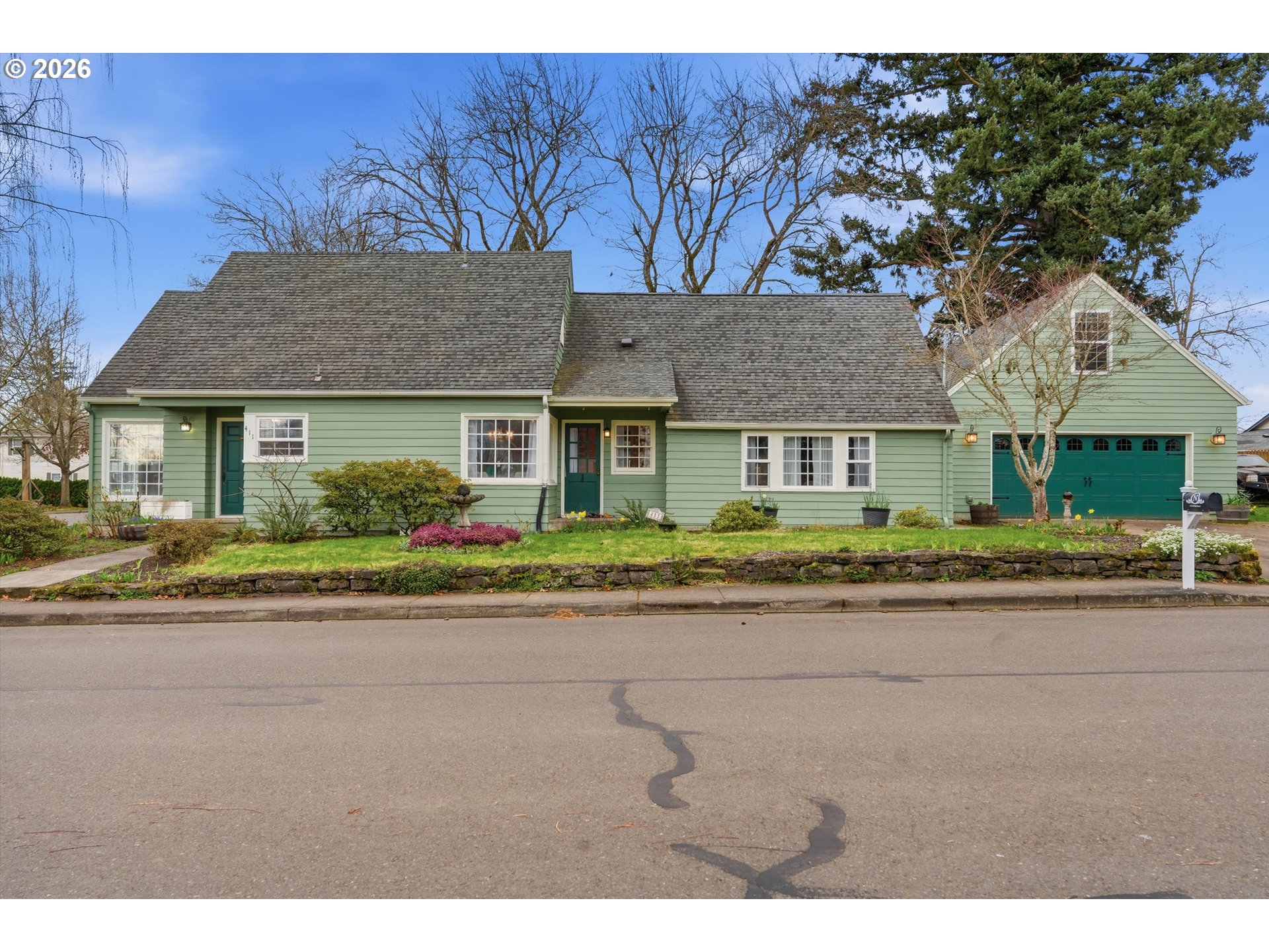 Photo 1 of 34 — 411 N ELM ST, Canby, OR 97013