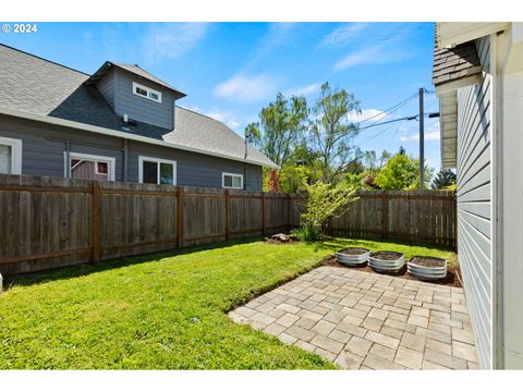 A home in Newberg