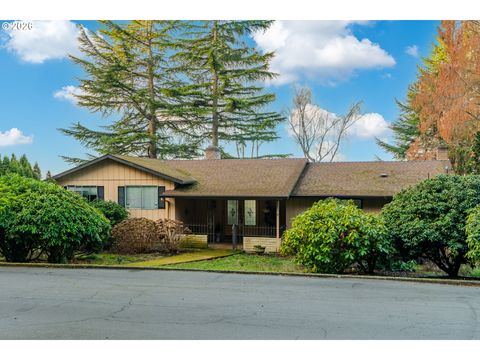 135 SW 85TH AVE Portland OR 97225