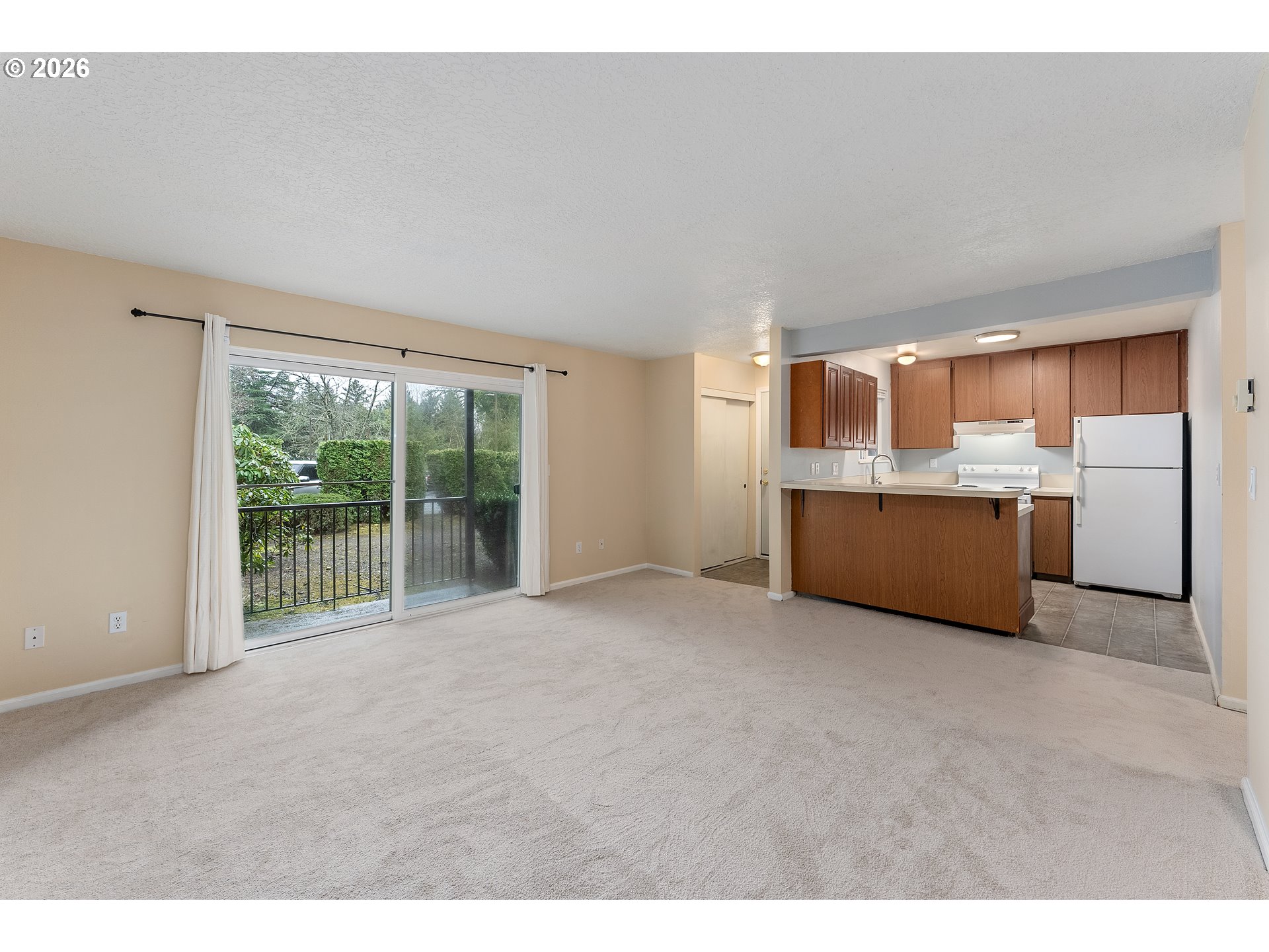 1040 Columbia Ridge DR 2