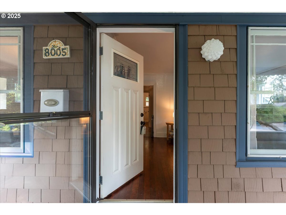 8005 SW 46TH AVE