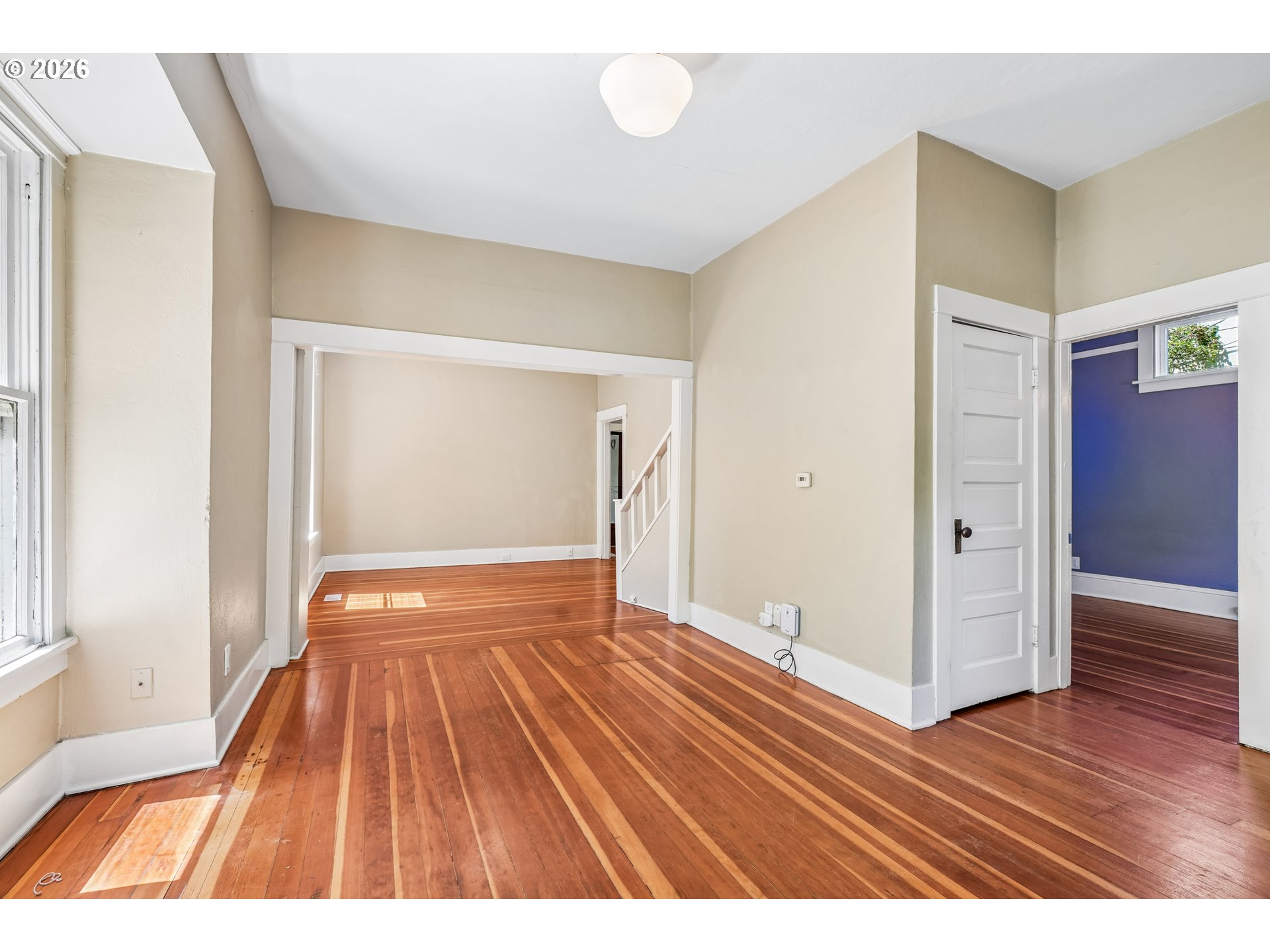 1909 1911 SE 35TH PL