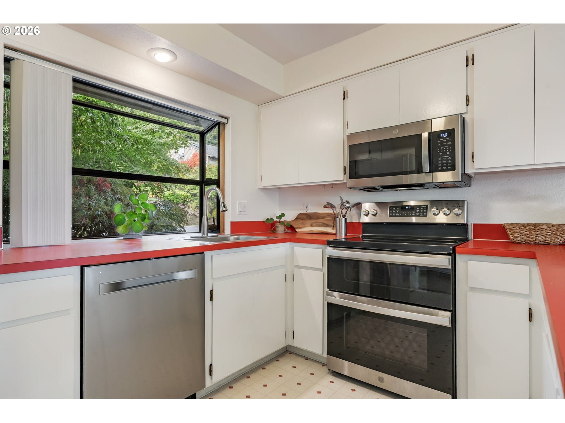 7 HIDALGO ST