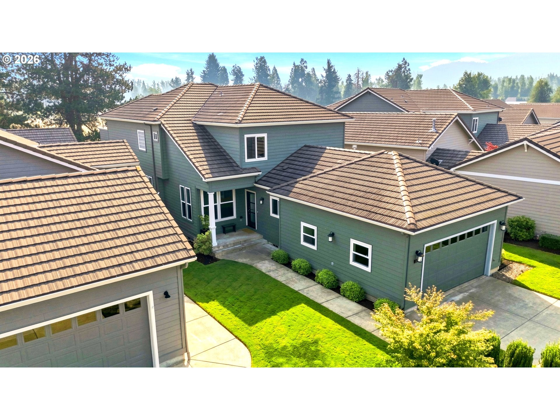 130 MAGNOLIA DR