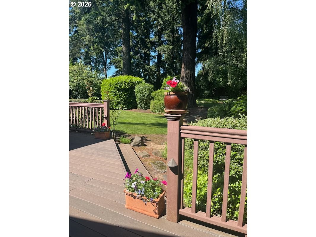 5900 BUENA VISTA DR