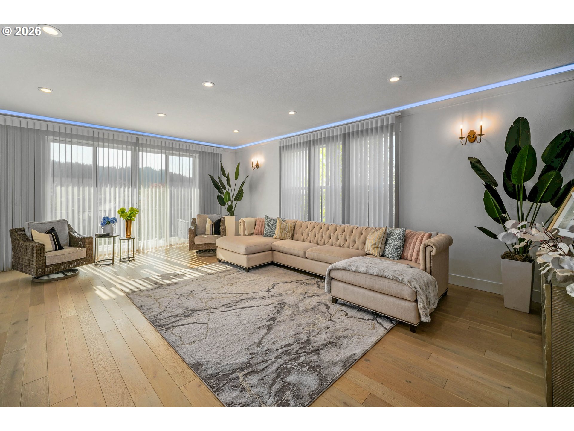 5363 HOLLY LOOP