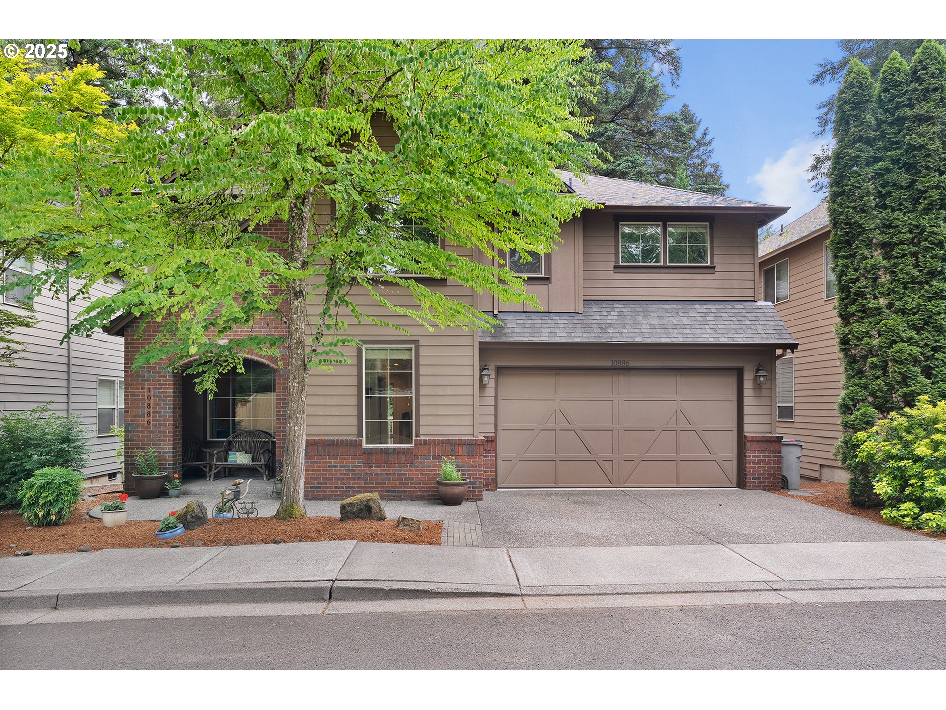 10886 SW BRETTON CT
