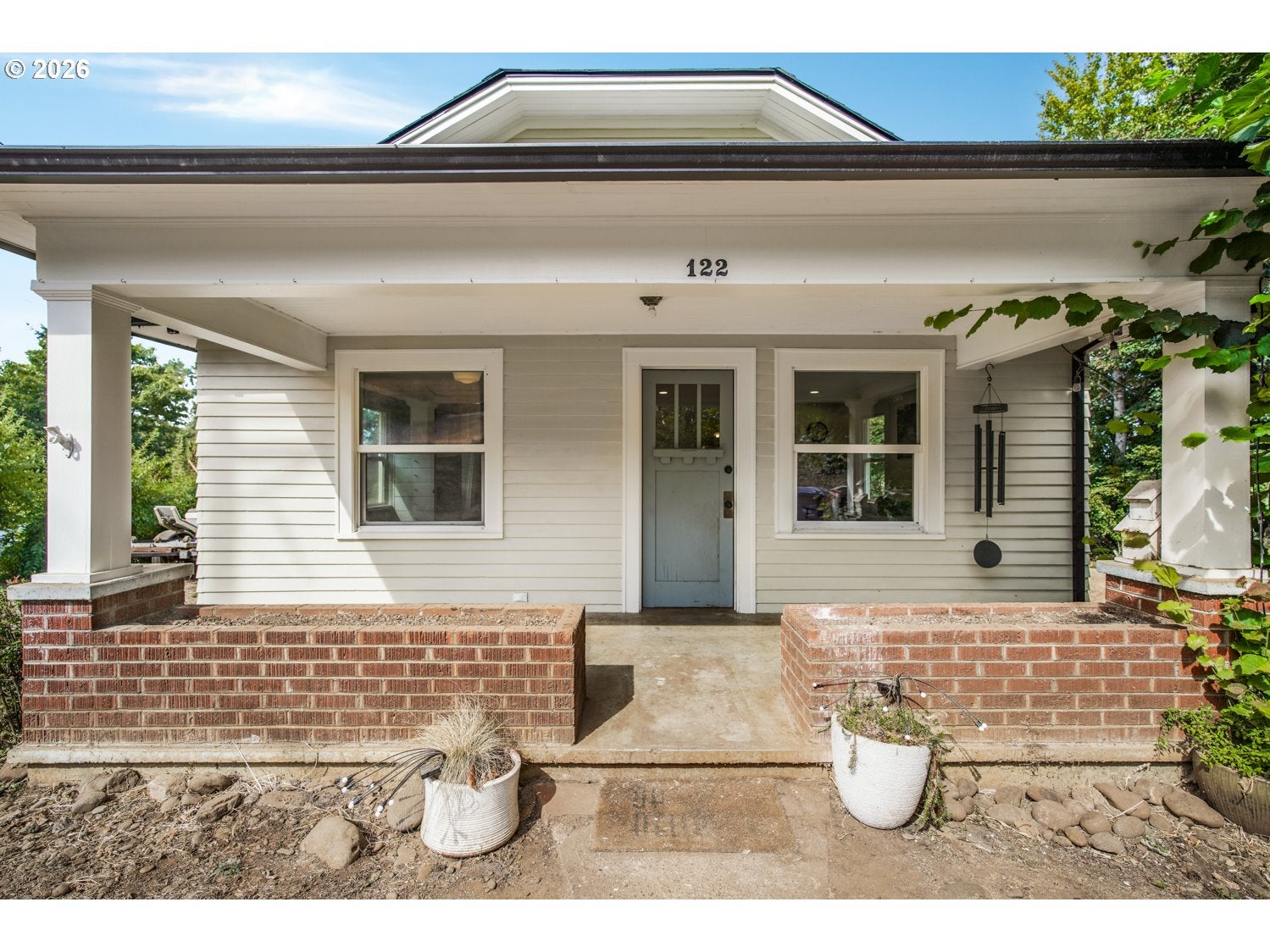 122 ROCK ST