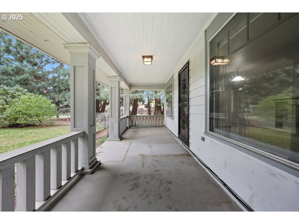 141 NE 188TH AVE