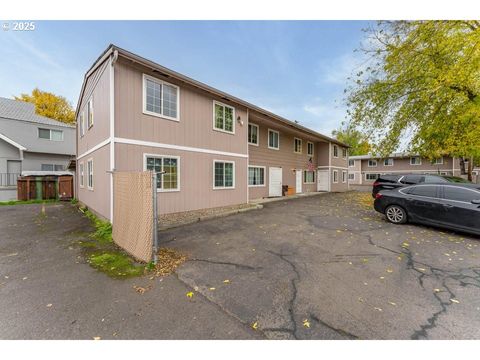 1215 W MAIN ST Medford OR 97501