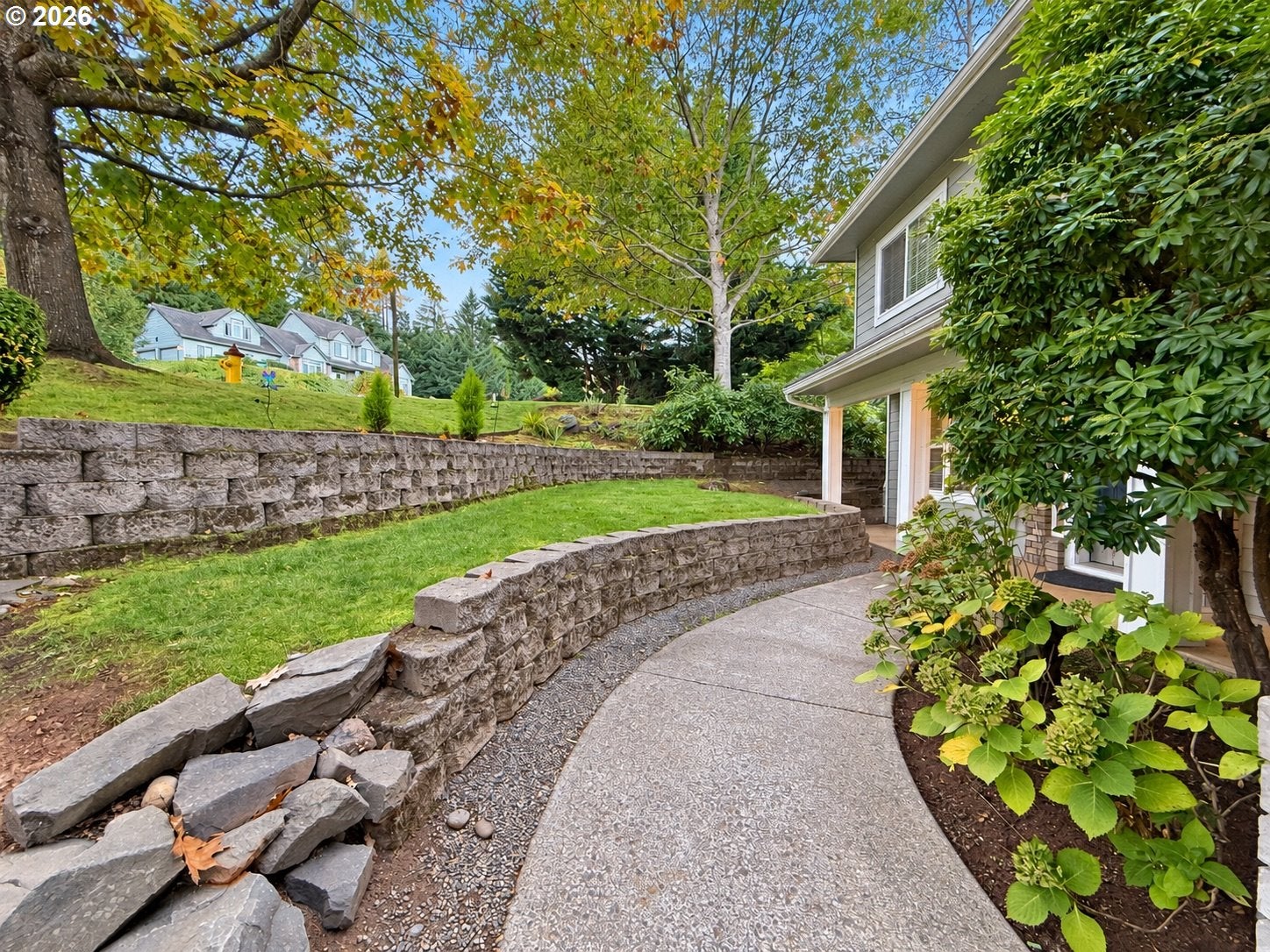 3293 SOUTHVIEW DR