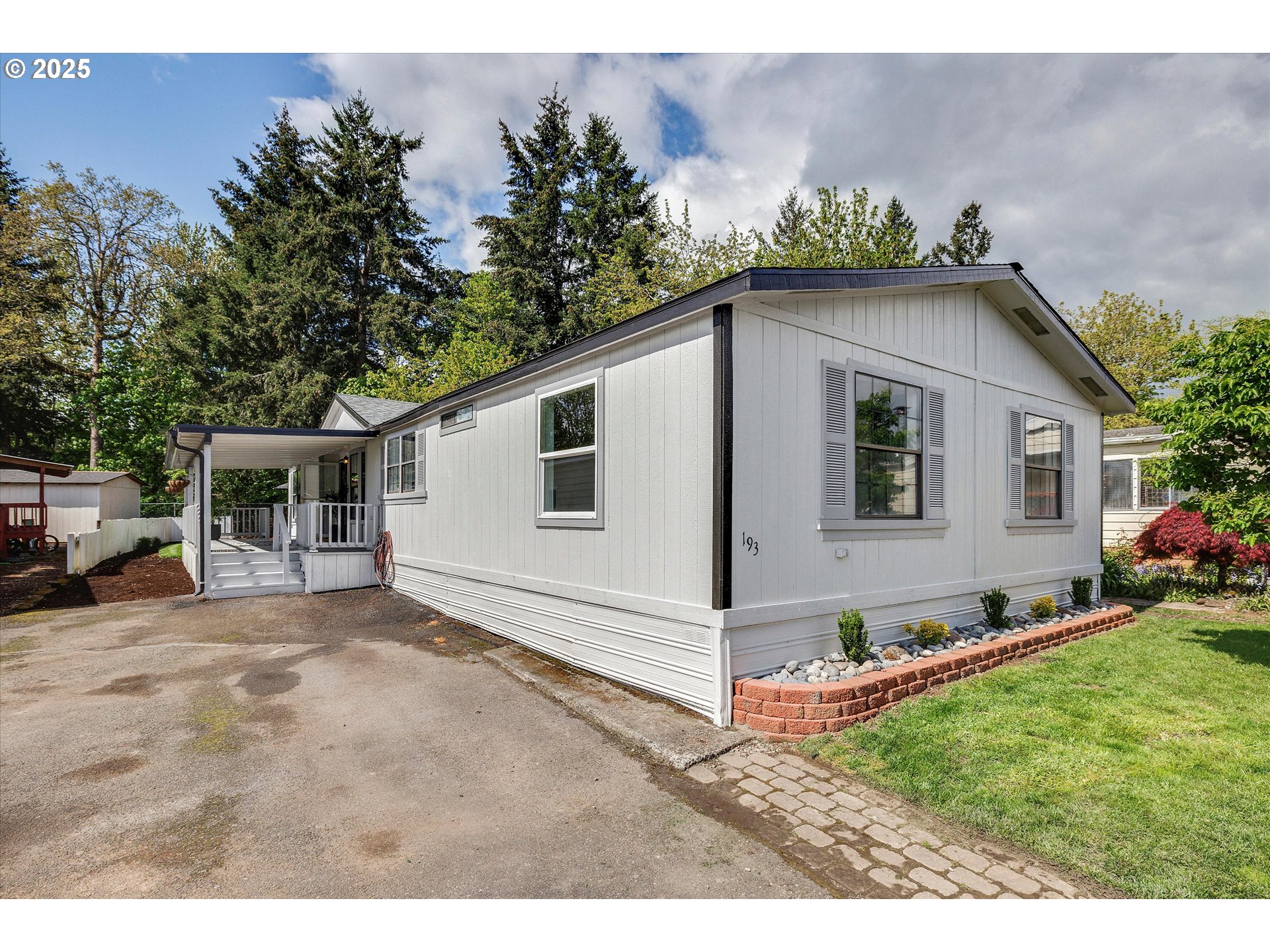 13900 SE HIGHWAY 212 193