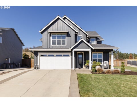 Photo of 3005 NW Elizabeth St, McMinnville, OR 97128 (MLS # 699146723)