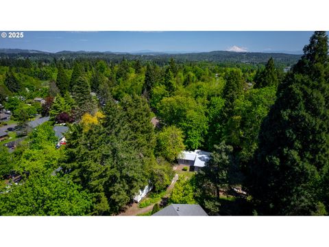 2700 UNDERHILL LN West Linn OR 97068