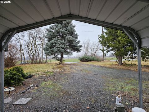 A home in Hermiston