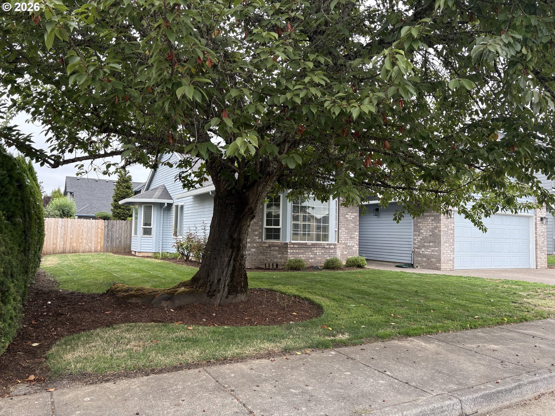 266 SE 10TH AVE
