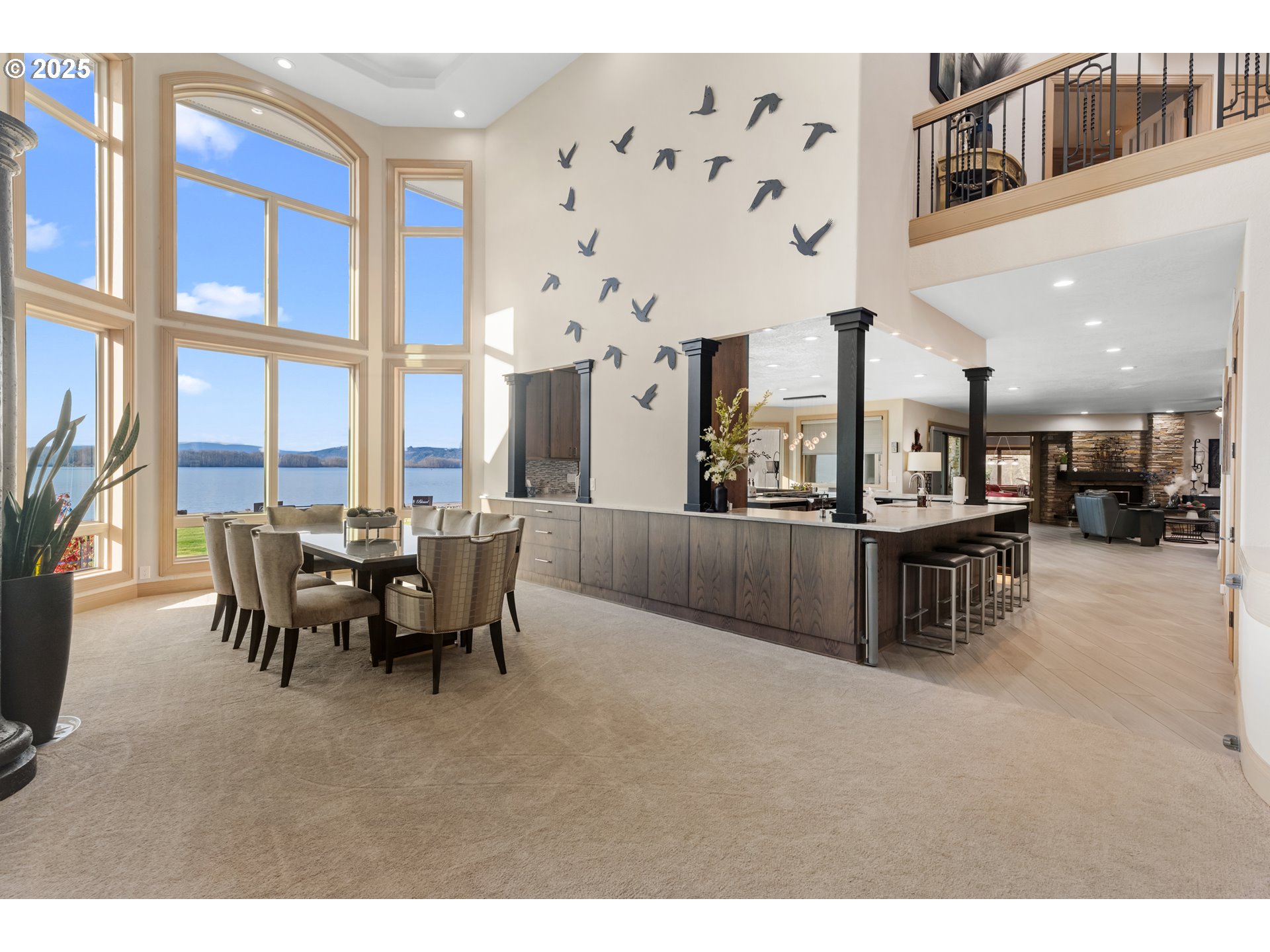 266 COLUMBIA POINT RD
