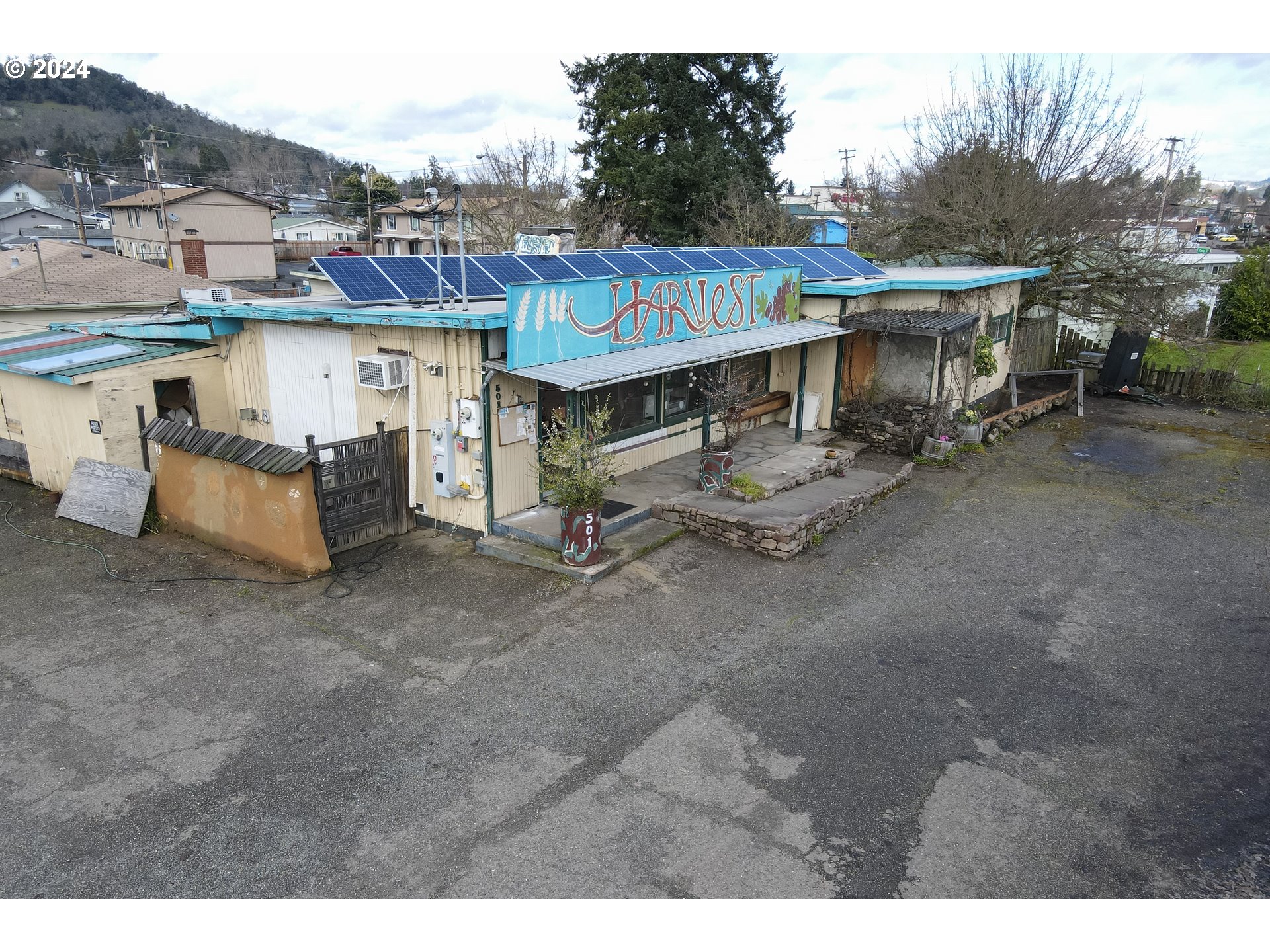 501 NW DOUGLAS BLVD