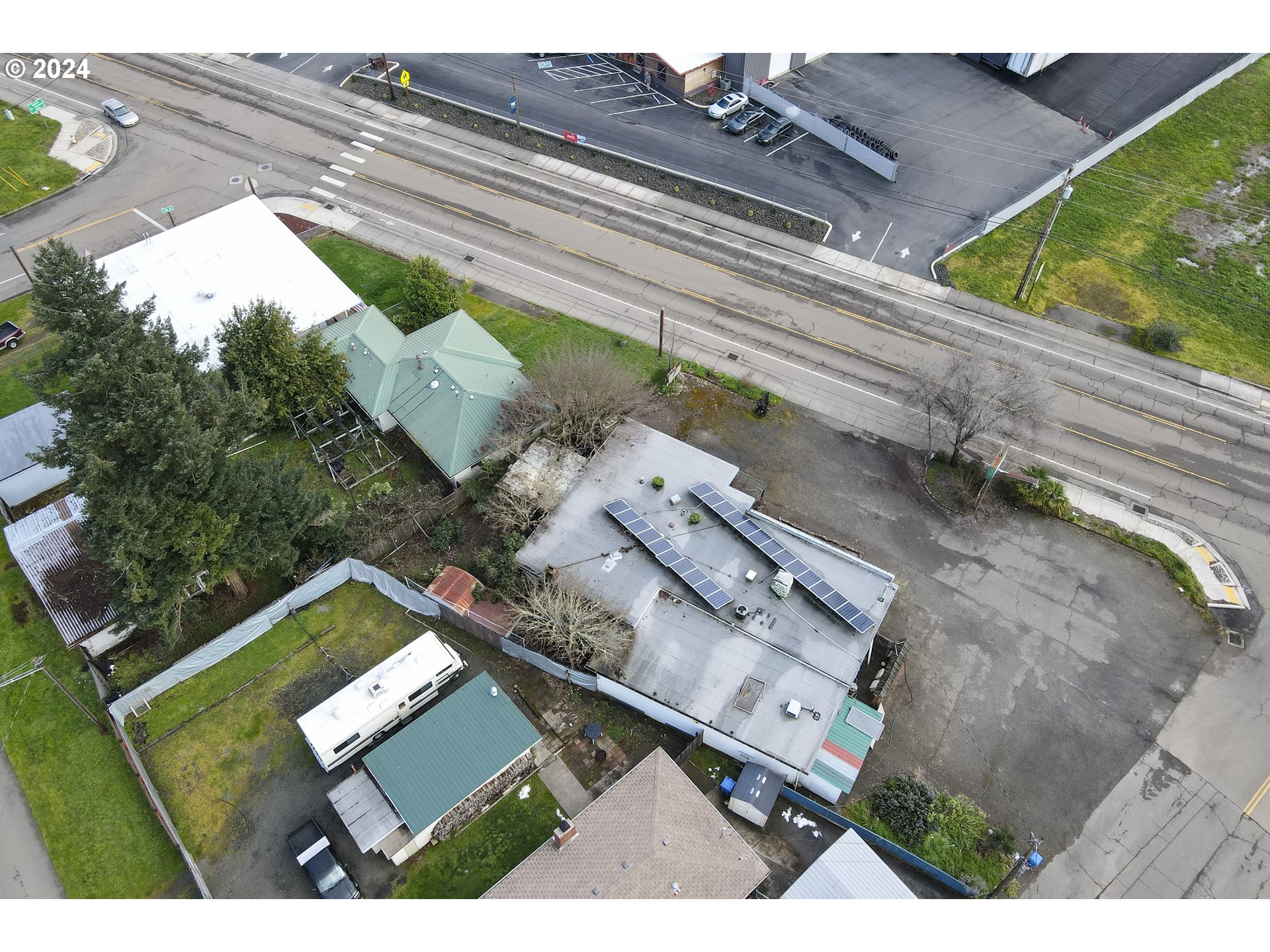 501 NW DOUGLAS BLVD