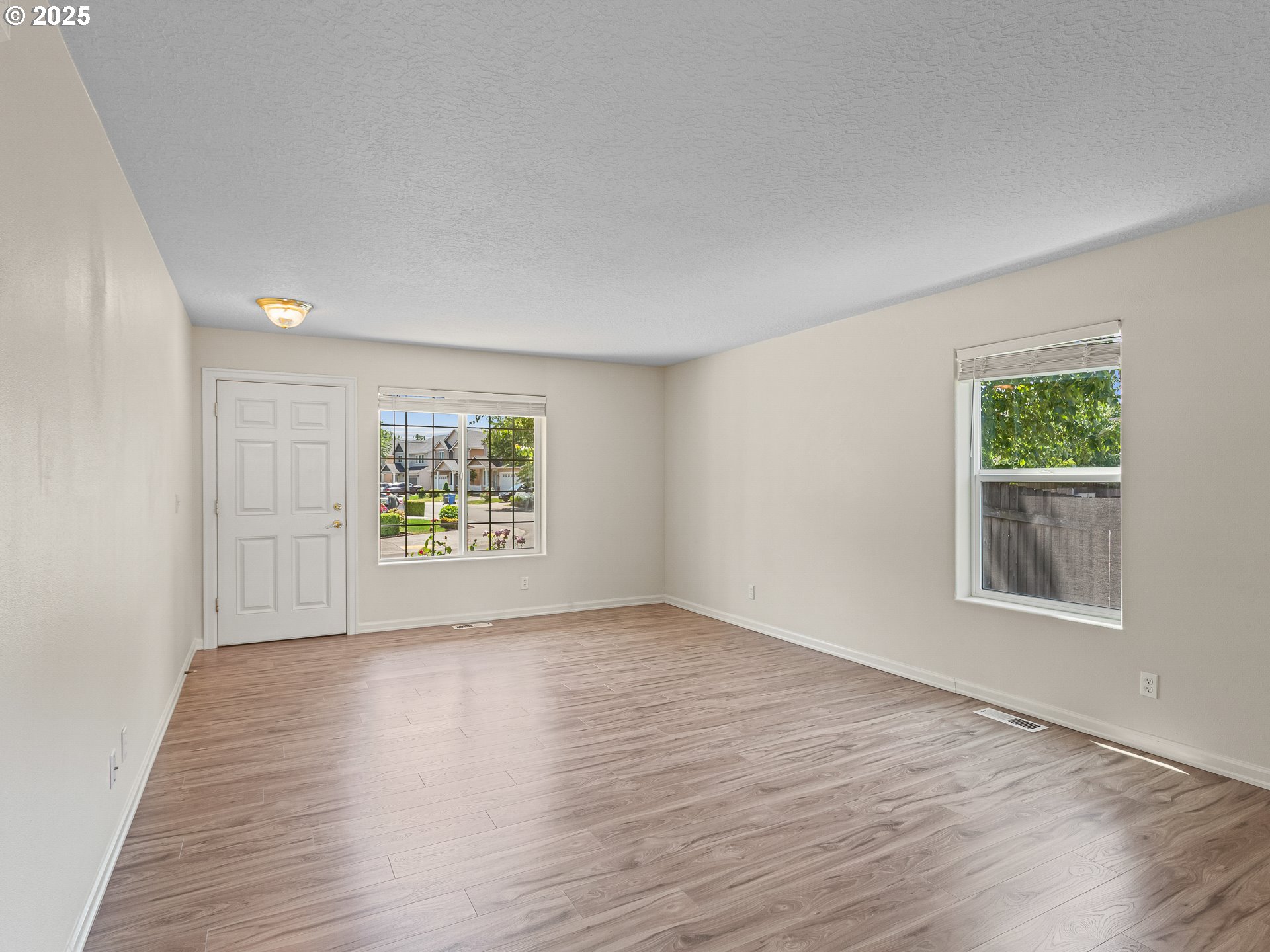 Ridgefield, Washington 98642, United States, 3 Bedrooms Bedrooms, ,3 BathroomsBathrooms,Residential,Active,146584