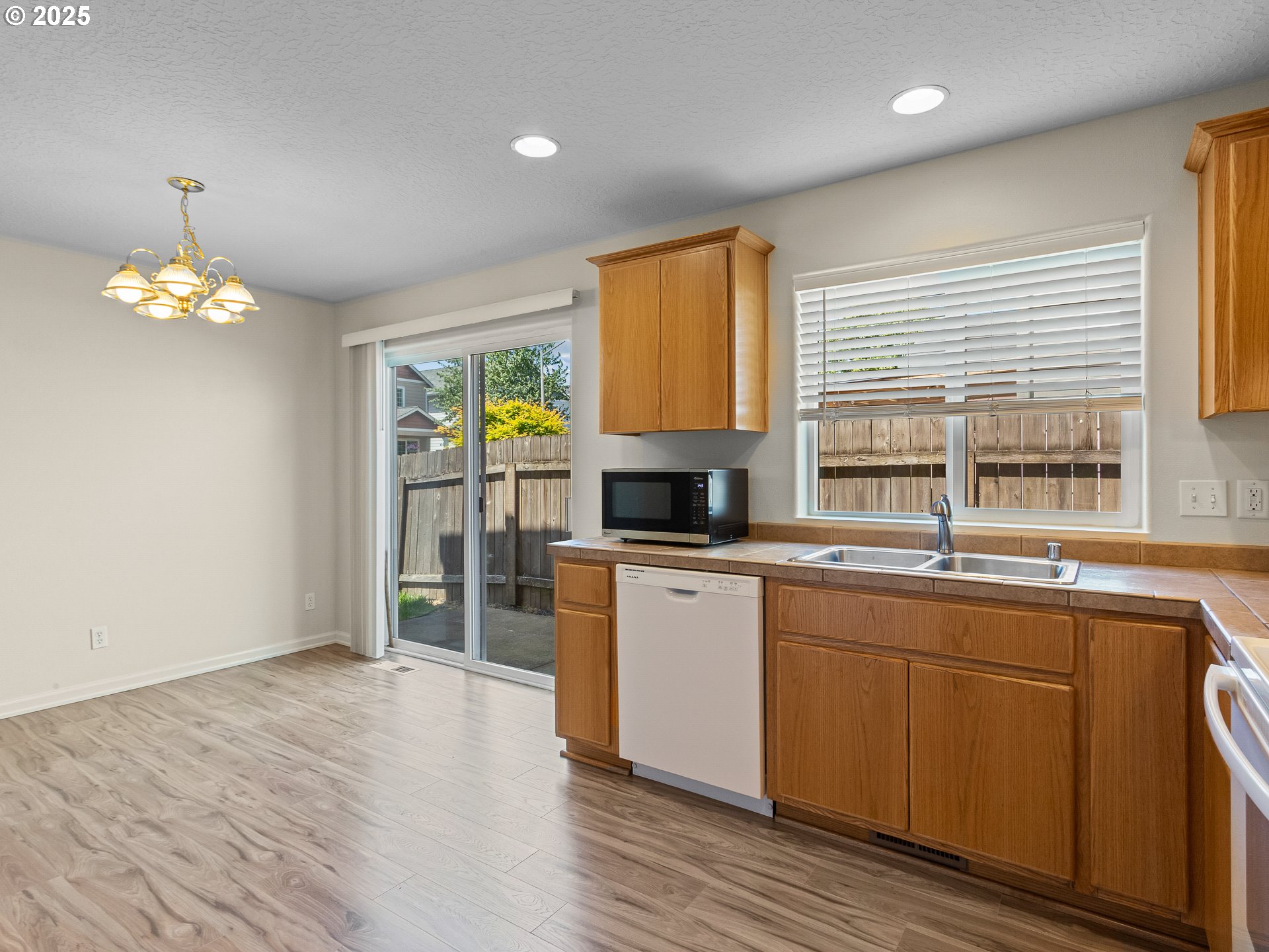 Ridgefield, Washington 98642, United States, 3 Bedrooms Bedrooms, ,3 BathroomsBathrooms,Residential,Active,146584