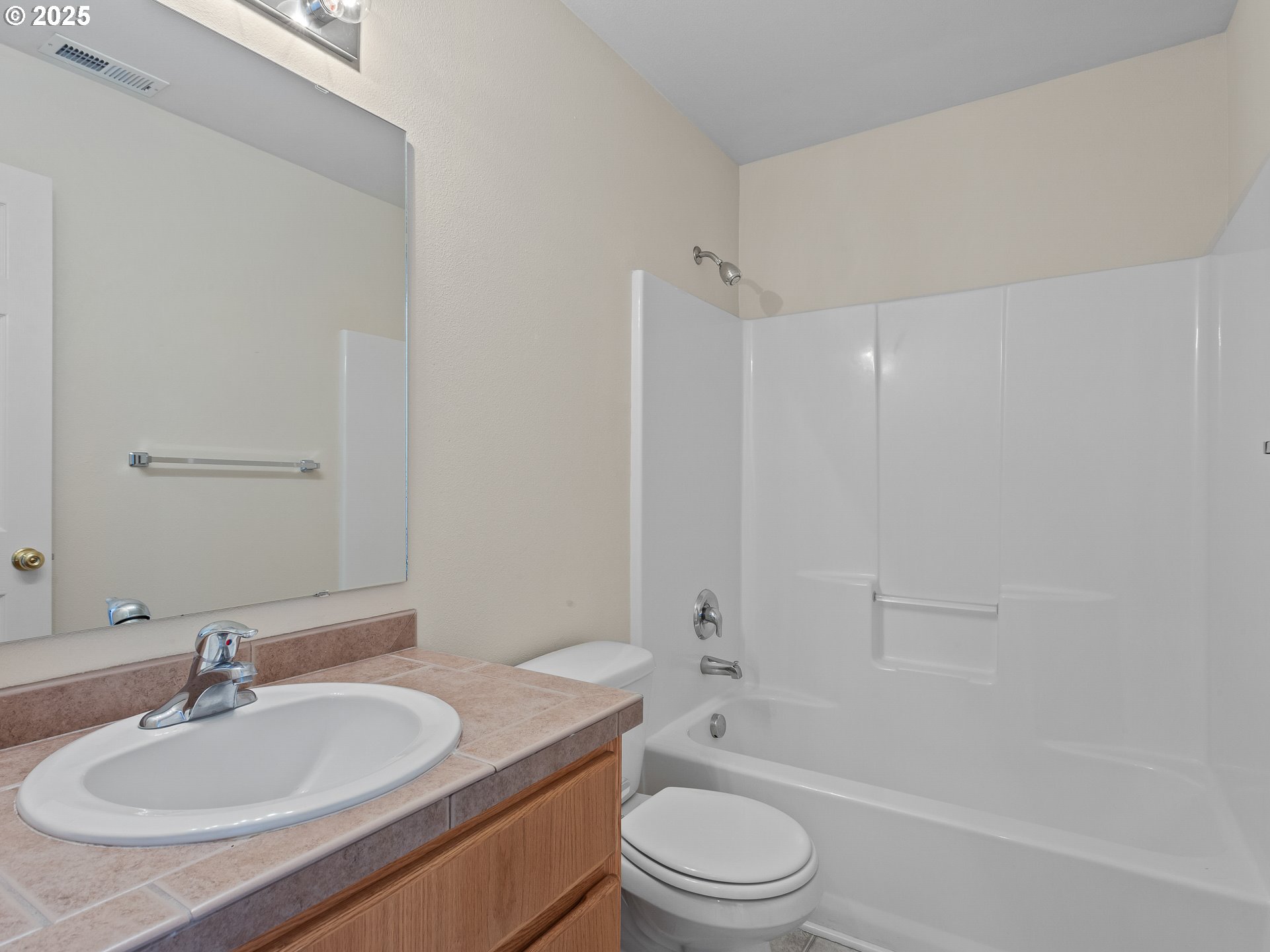 Ridgefield, Washington 98642, United States, 3 Bedrooms Bedrooms, ,3 BathroomsBathrooms,Residential,Active,146584