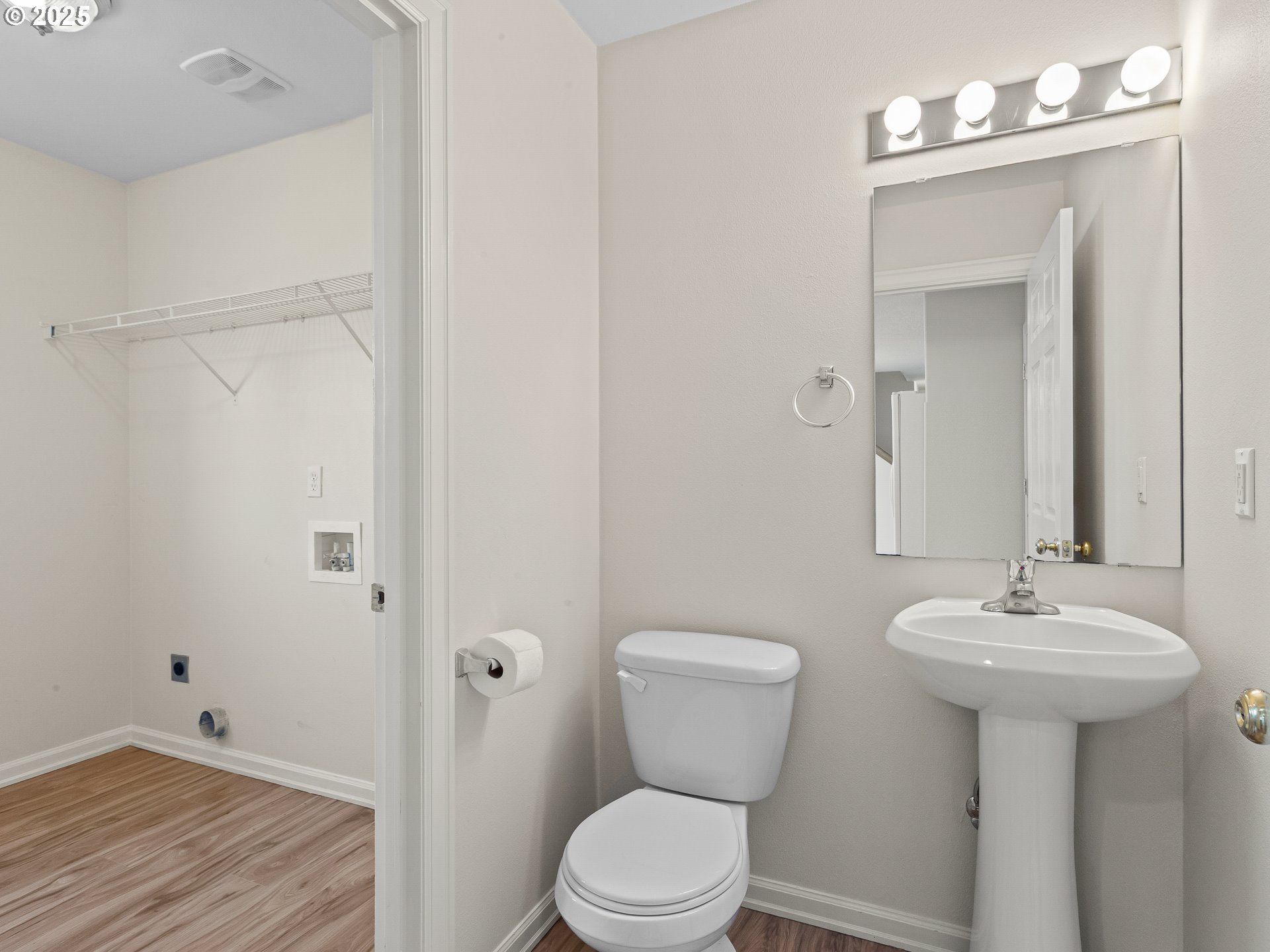 Ridgefield, Washington 98642, United States, 3 Bedrooms Bedrooms, ,3 BathroomsBathrooms,Residential,Active,146584