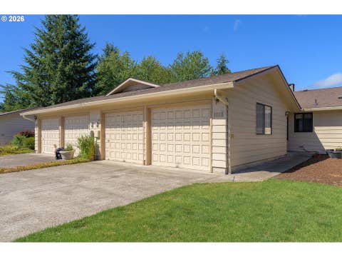 Photo of 1113 NW Michelbook Ln, McMinnville, OR 97128 (MLS # 217245589)