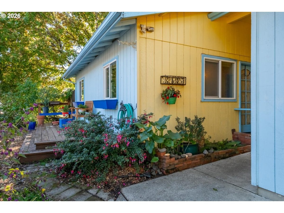 456 SE VILLA DR