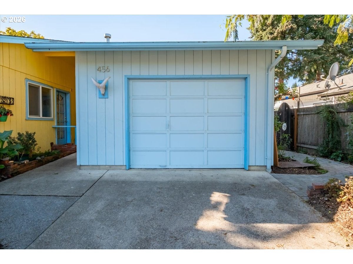 456 SE VILLA DR