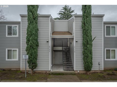 2702 SE 138TH AVE 15 Portland OR 97236